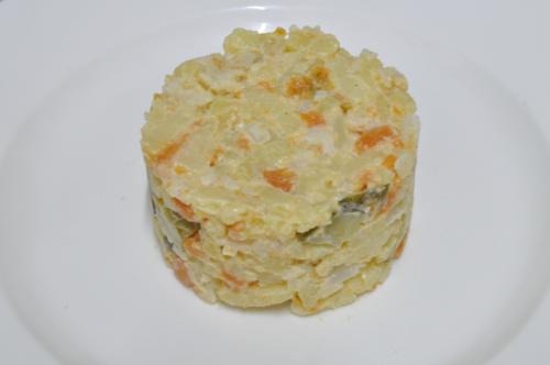 Jak uvařit bramborový salát se zeleninou ? Snadné recept, připravený za Do 30 minut